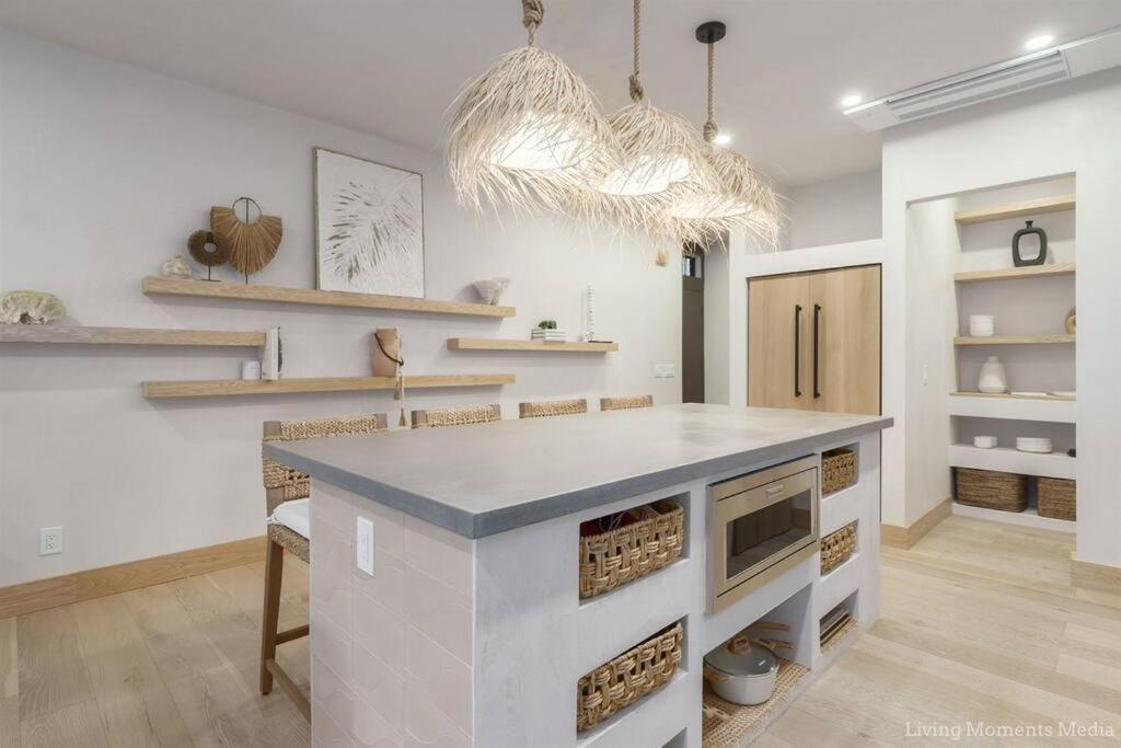 Aloha Moon - A Chic And Dreamy Modern Tropical Hideaway! Lägenhet Wailea  Exteriör bild