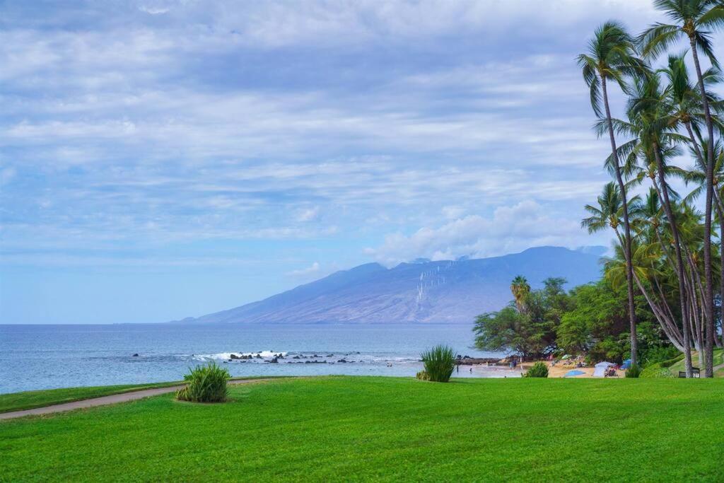 Aloha Moon - A Chic And Dreamy Modern Tropical Hideaway! Lägenhet Wailea  Exteriör bild