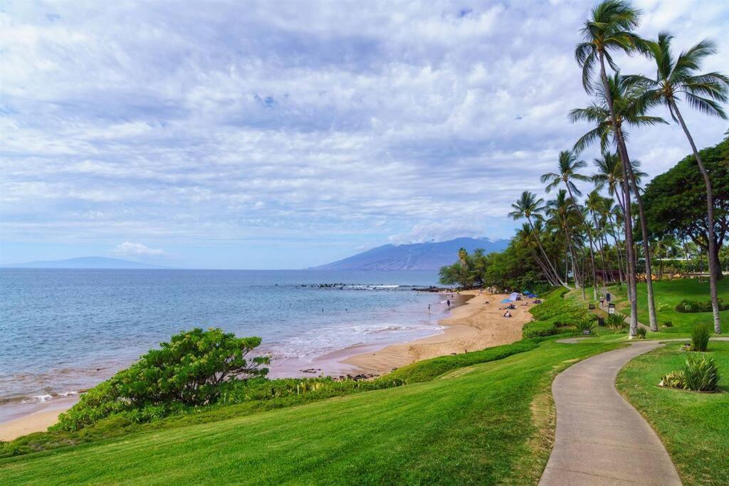 Aloha Moon - A Chic And Dreamy Modern Tropical Hideaway! Lägenhet Wailea  Exteriör bild